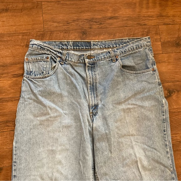 Vintage Levi’s 560 Jeans Denim Loose Fit Tapered Leg Size 40x32 Retro Light Wash - Picture 3 of 11